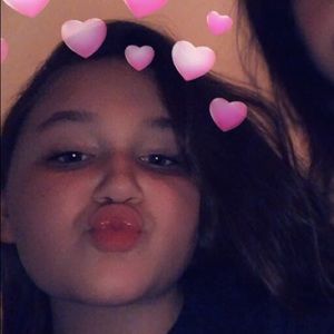 Meet your Posher, Isabella